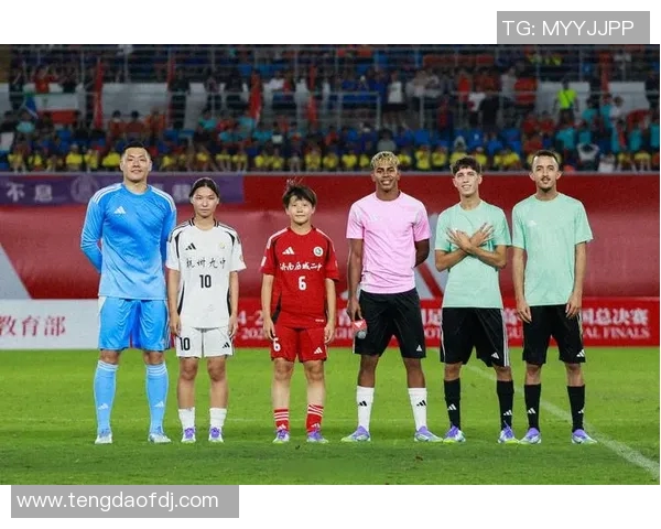 吕迪格的坚韧之路：从默默无闻到足球场上的闪耀明星