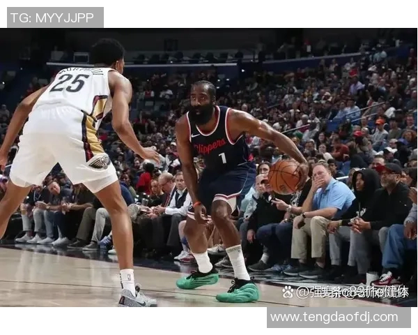 骑士与篮网激战正酣新浪直播精彩赛事不容错过